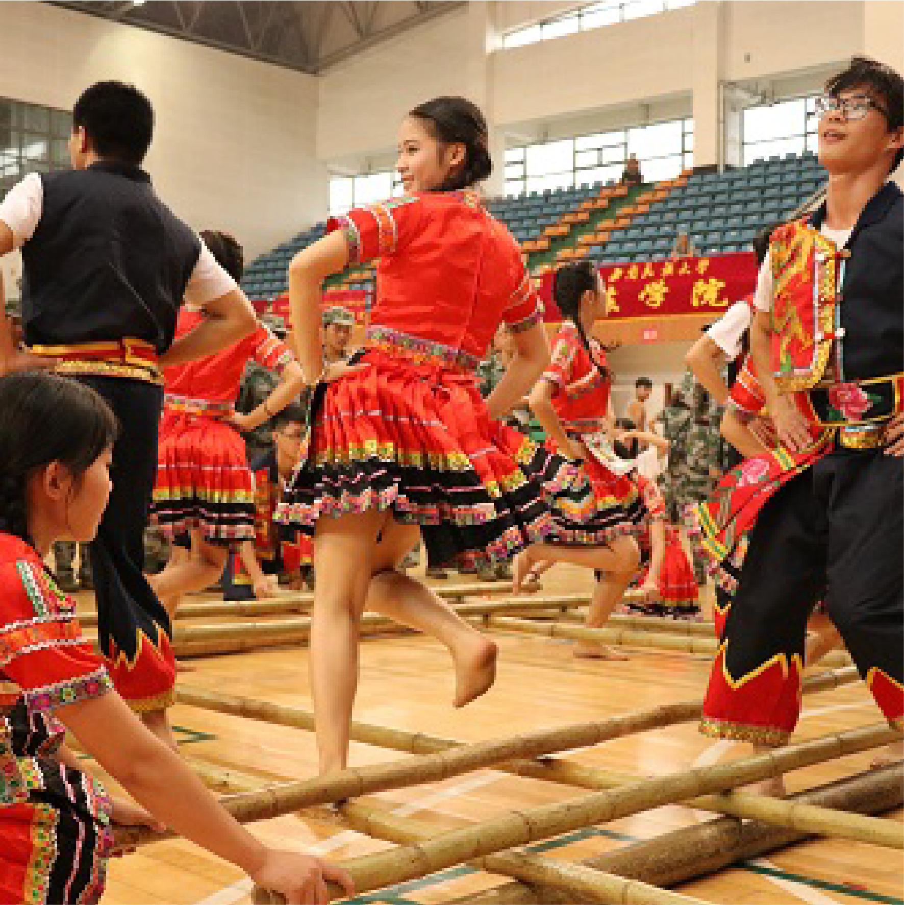 竹竿魅影竹竿舞主题团建
